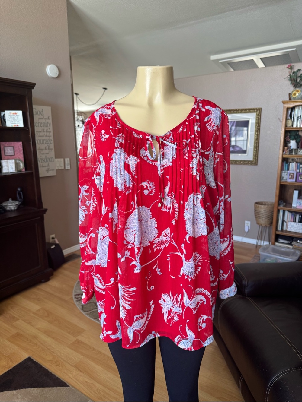 Tommy Hilfiger red & white & pink floral print V-neck that ties blouse-size XL